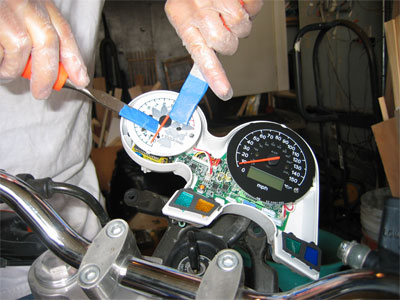 Removing the tach needle